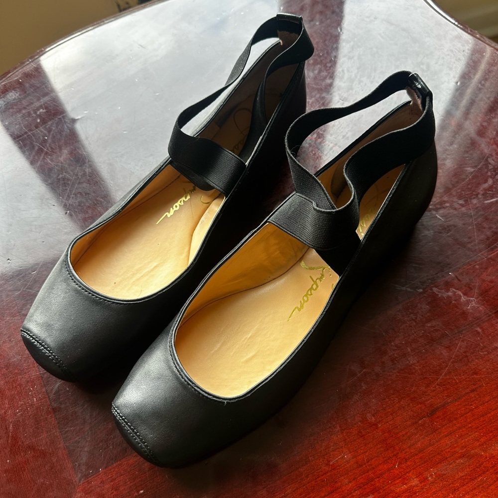Jessica Simpson Black Ballet Flats